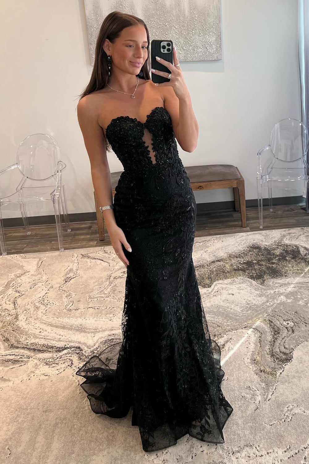 Stunning Black Sweetheart Backless Mermaid Long Prom Dress with Appliques - VelvetHem