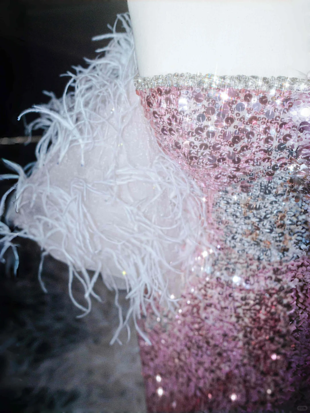 Fairy Pink Strapless Sequins Feathers Mermaid Evening Dress Slit Prom Dress Y8660
