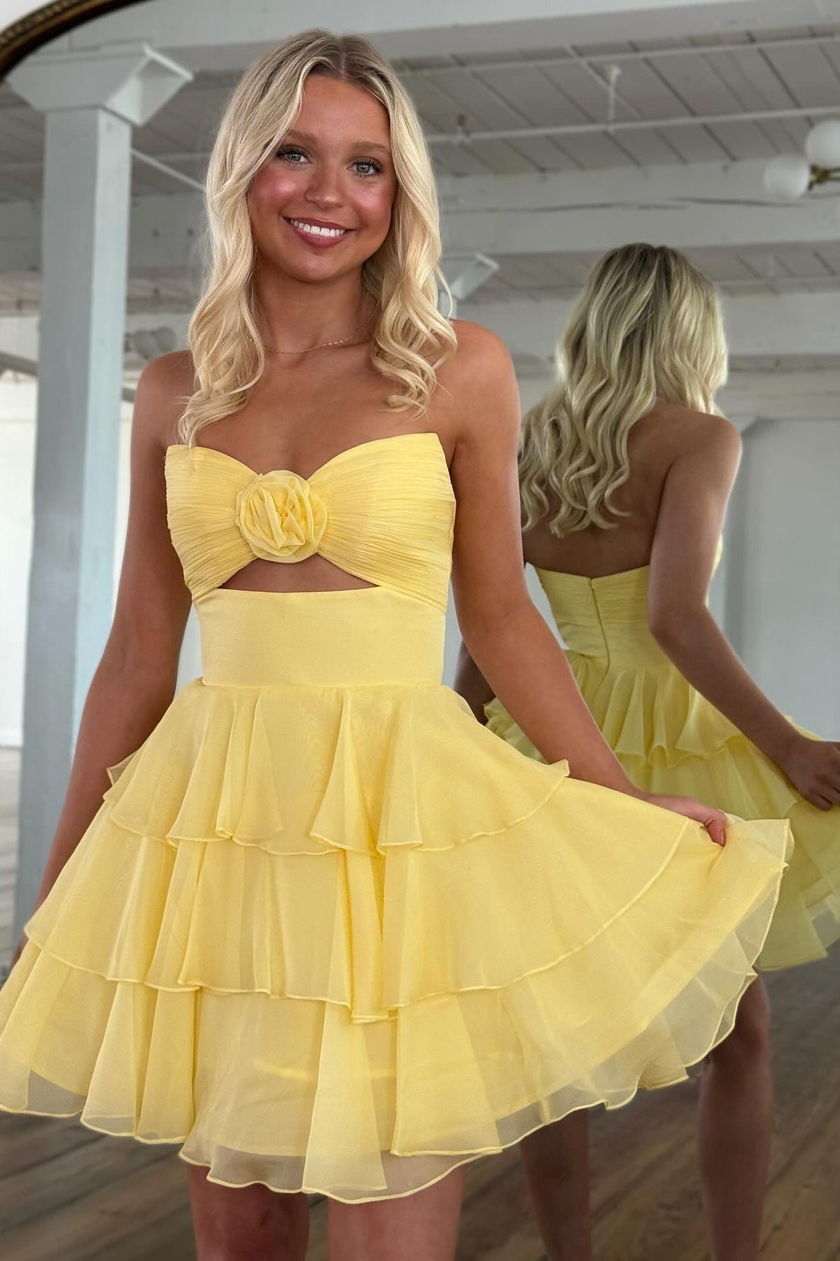 Well-made A Line Sweetheart Yellow Short Homecoming Dress with Ruffles Keyhole