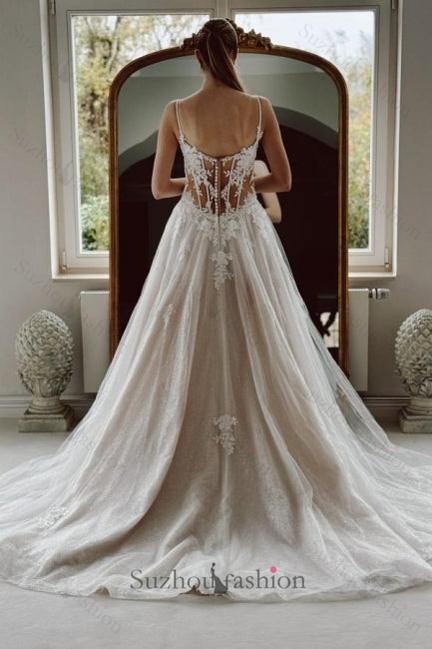 White Beach Wedding Dress A Line Spaghetti Strap Sleeveless Beaded Cathedral Train Lace Long Tulle Bridal Gown With Appliques