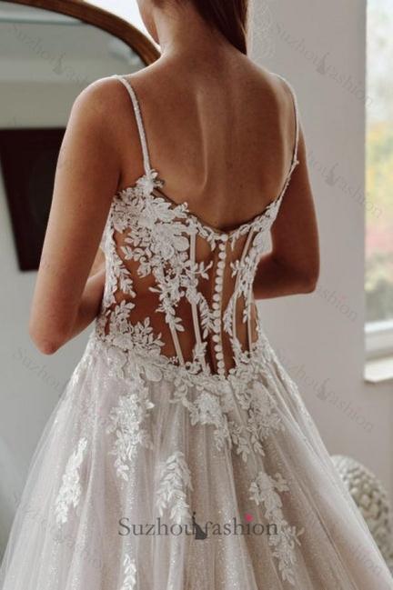 White Beach Wedding Dress A Line Spaghetti Strap Sleeveless Beaded Cathedral Train Lace Long Tulle Bridal Gown With Appliques