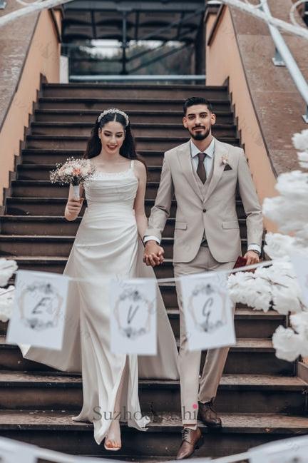 White Beach Wedding Dress A Line Spaghetti Strap Square Sleeveless Ruffle Sweep Train Satin Bridal Gown With Slit