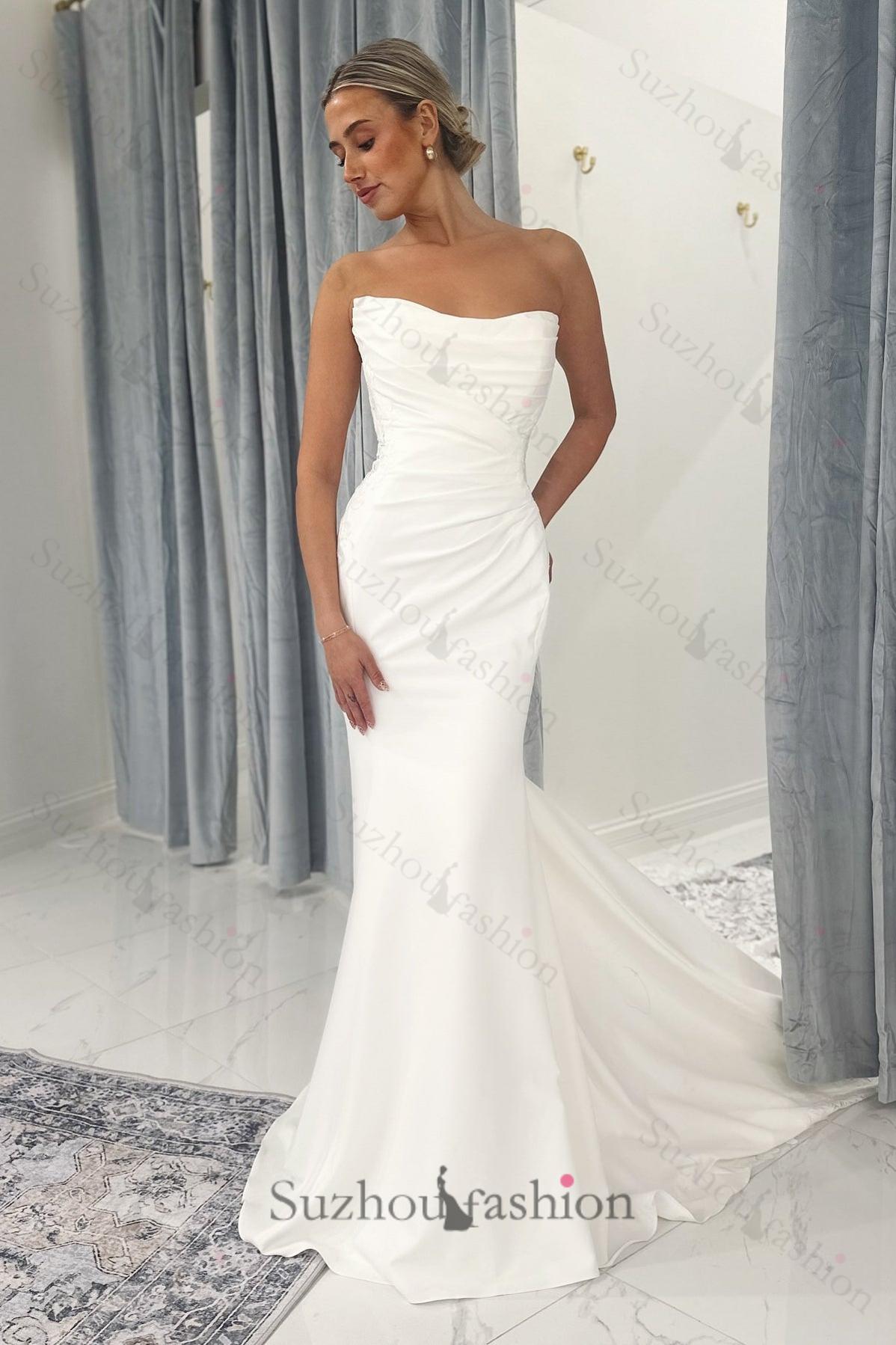 White Wedding Dress Lace Mermaid Sweetheart Strapless Sleeveless Cathedral Train Ruffle Satin Bridal Gown