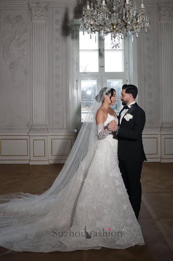 White Wedding Dress Mermaid Strapless Sleeveless Lace Bridal Gown With Detachable  Panel Train