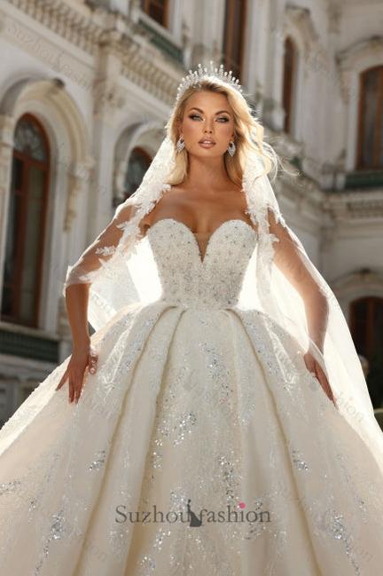 White Wedding Dress Sweetheart Sleeveless Sequined Beaded Ball Gown Long Tulle Bridal Gown