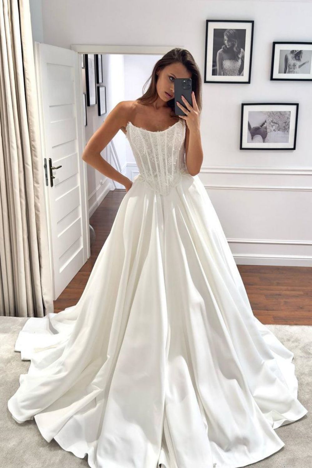 Princess A Line Corset White Wedding Dress with Appiques - VelvetHem