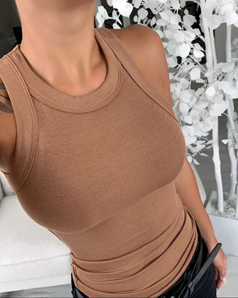 Plus Size Solid Round Neck Camisole