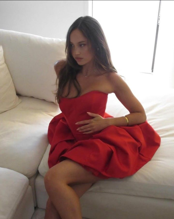 Elegant Red Sweetheart Neck Satin A Line Birthday Dress Graduation Homecoming Dress