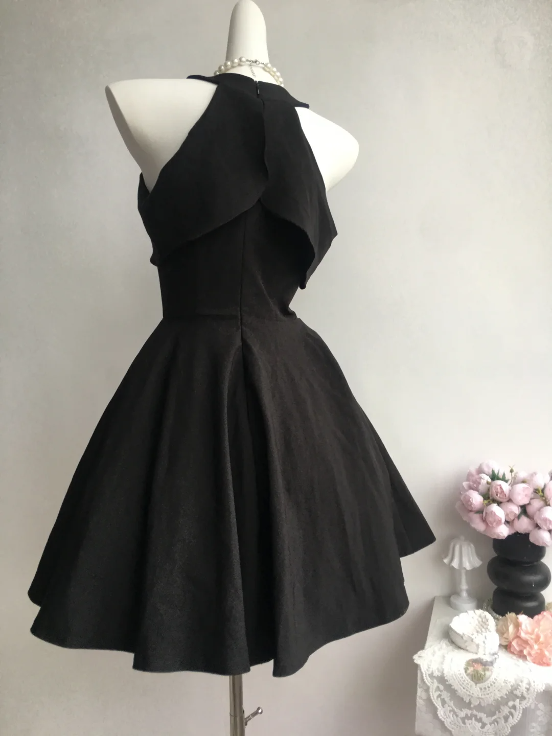 Simple Black Sleeveless Satin A Line Short Formal Graduation Homecoming Dress Cocktail Dress - View 4 | VelvetHem