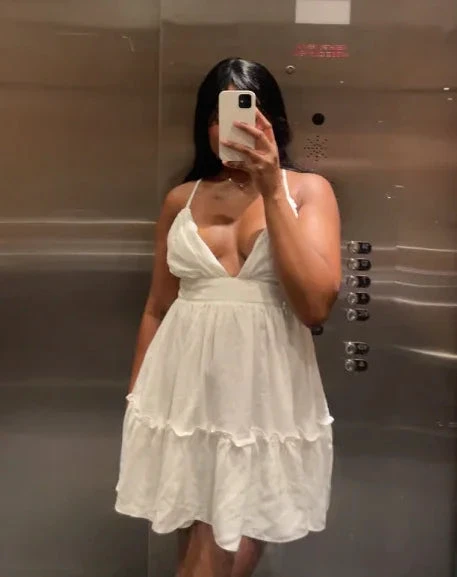 White Spaghetti Straps V Neck Homecoming Dress (ZD11865)