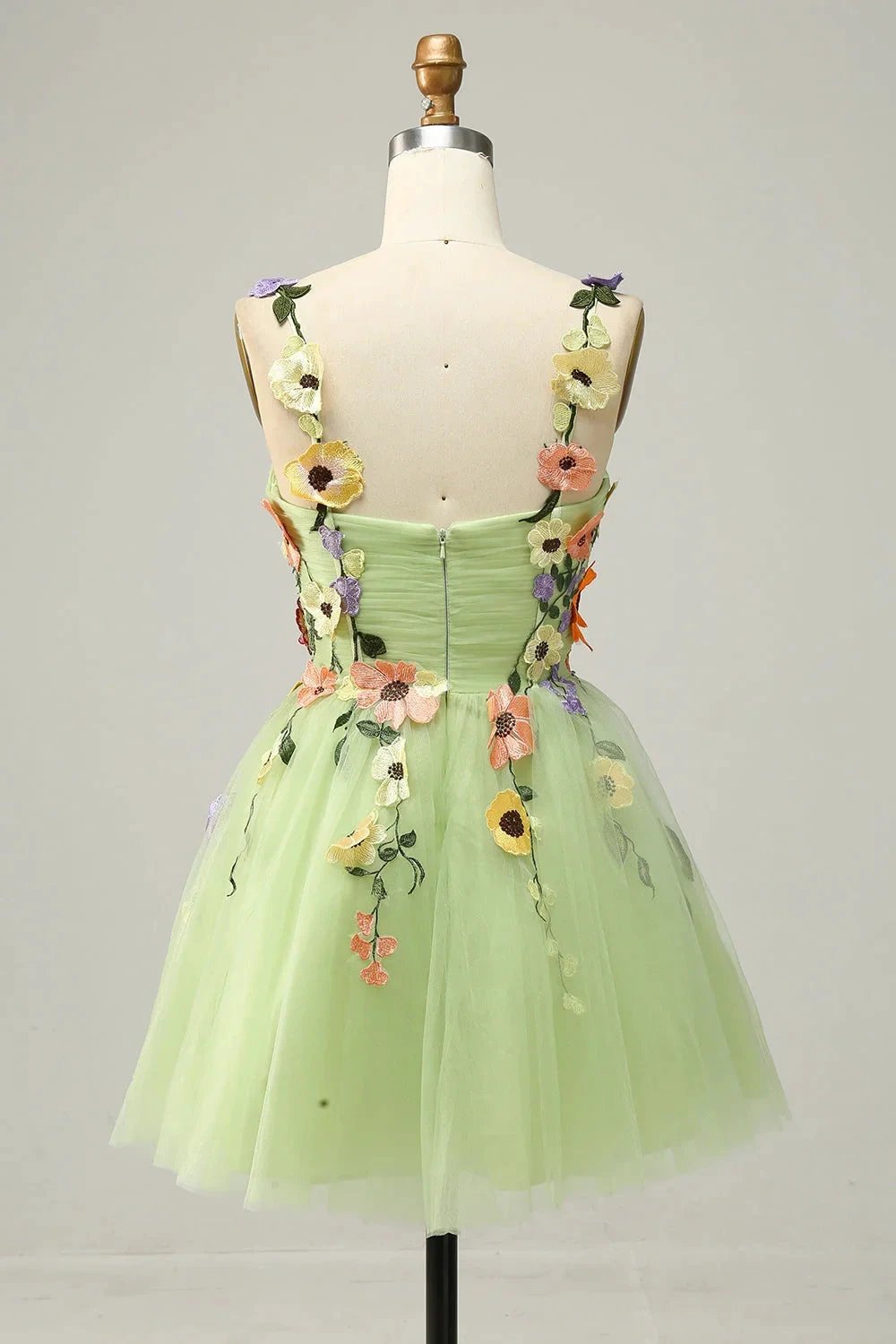 Champagne A Line Spaghetti Straps Short Homecoming Dress with Appliques (ZD11535)