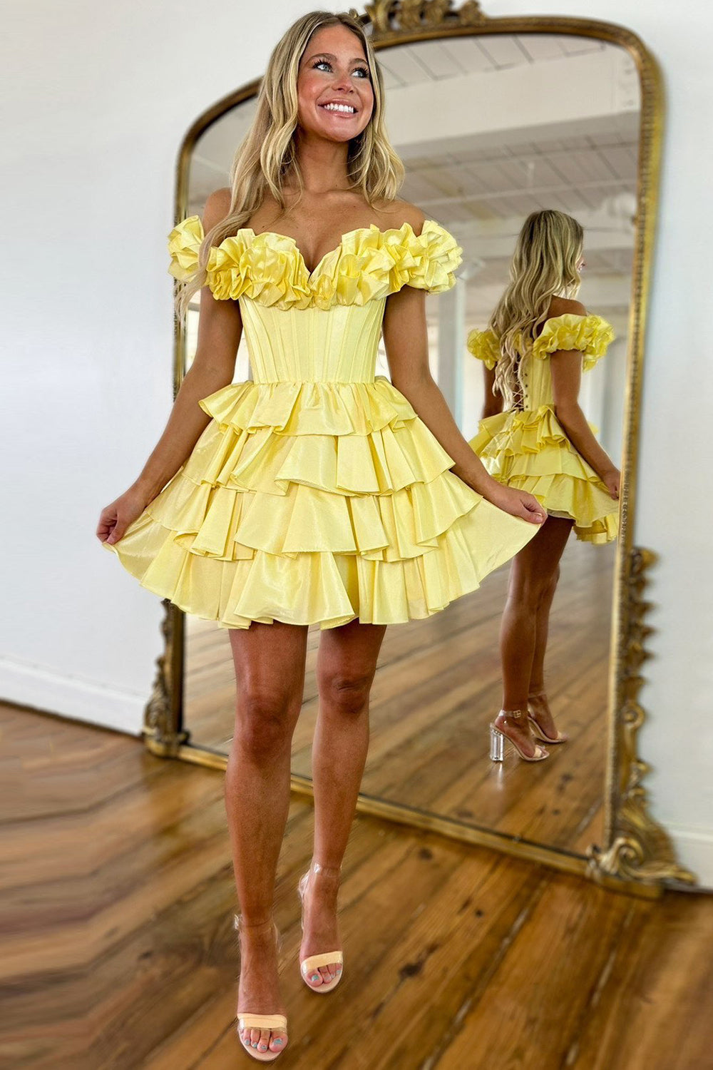 Yellow Homecoming Dresses Off The Shoulder Corset Short Cocktail Dresses With Ruffles