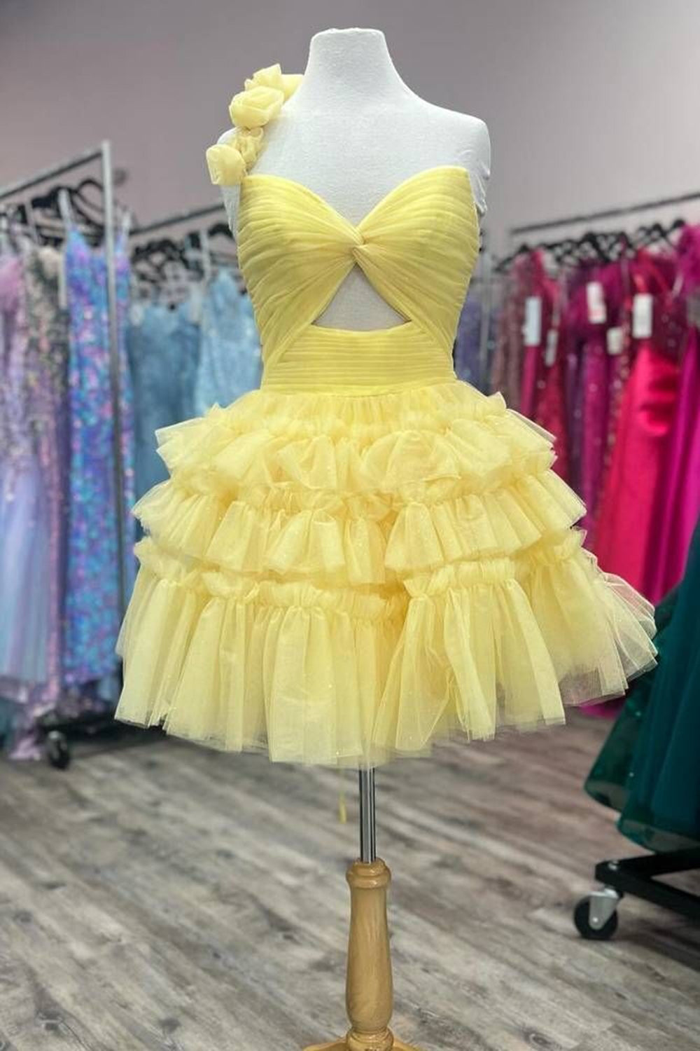 Yellow Homecoming Dresses One Shoulder Ruffled A-Line Short Cocktail Dresses