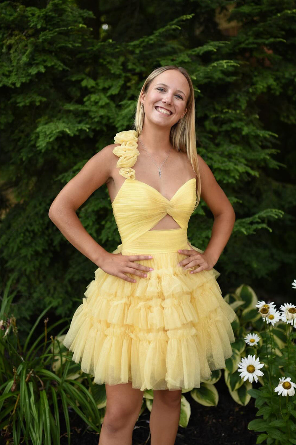 Yellow Homecoming Dresses One Shoulder Ruffled A-Line Short Cocktail Dresses