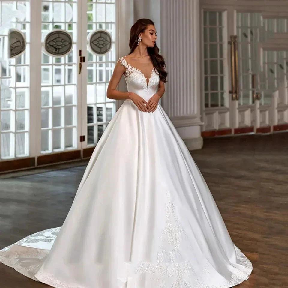 Boho Satin Wedding Dresses A line Lace Appliques Bridal Gowns Elegant V Neck Princess Wedding Party Gowns by payinti