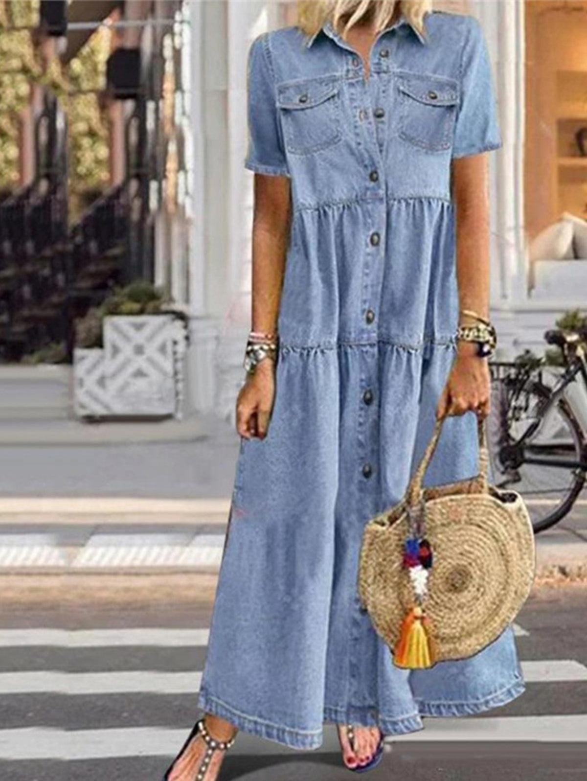 Well Tailored Dress with a Graceful Silhouette