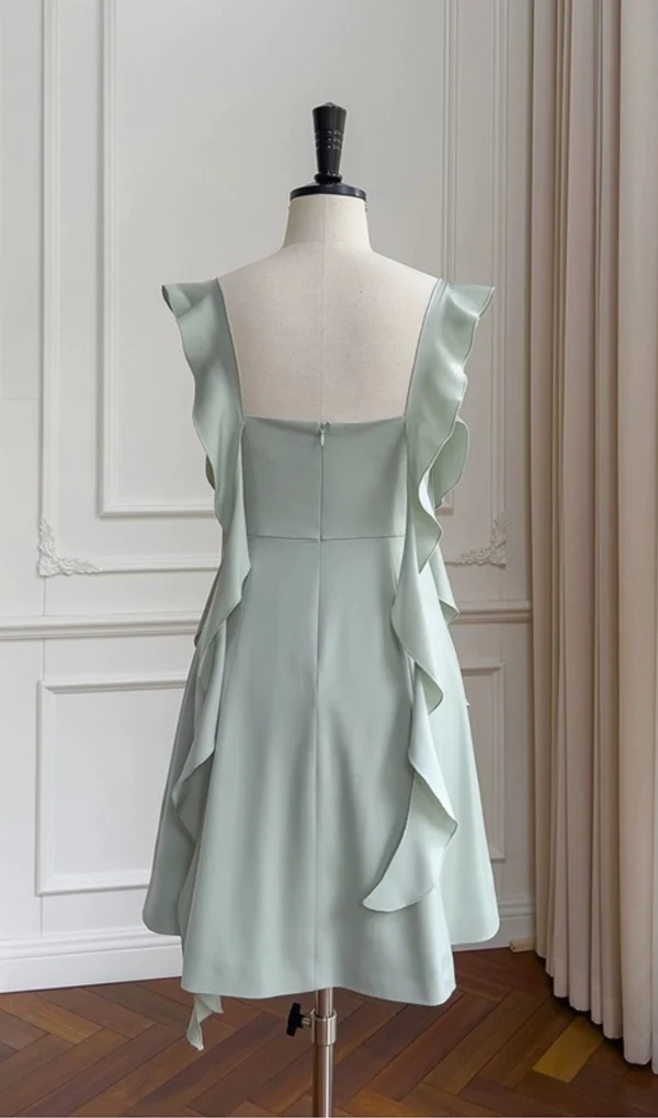 Fashion Green A Line Homecoming Dress Satin Mini Prom Dress (ZD11370)
