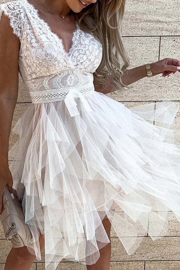 Gabriela Timeless Sleeveless Layered Lace Midi Dress with V Neck Evening Wear Edit