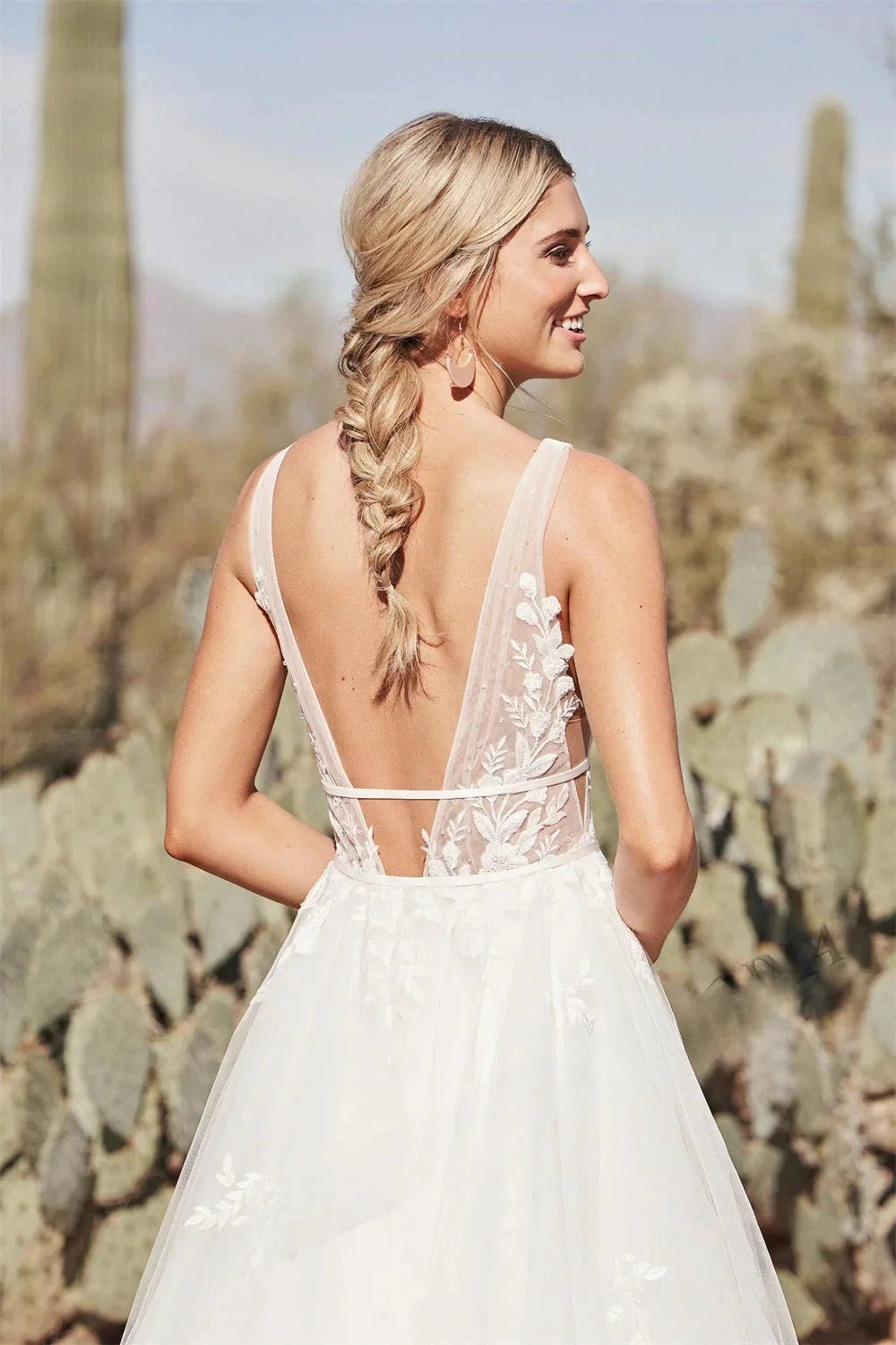 Pastrol  Wedding Dresses V-neck Backless Tulle For Women 2023 Bride A-LINE Appliques Vestidos De Novia Made To Order (ZD13385)