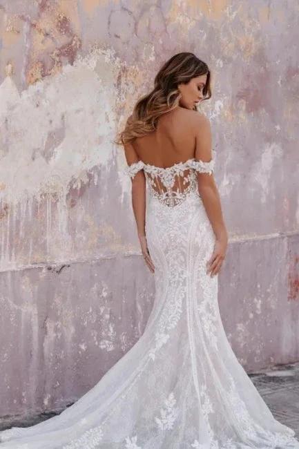 Amazing Column Lace Sweetheart Sleeveless White Wedding Dress With Appliques (ZD16678)