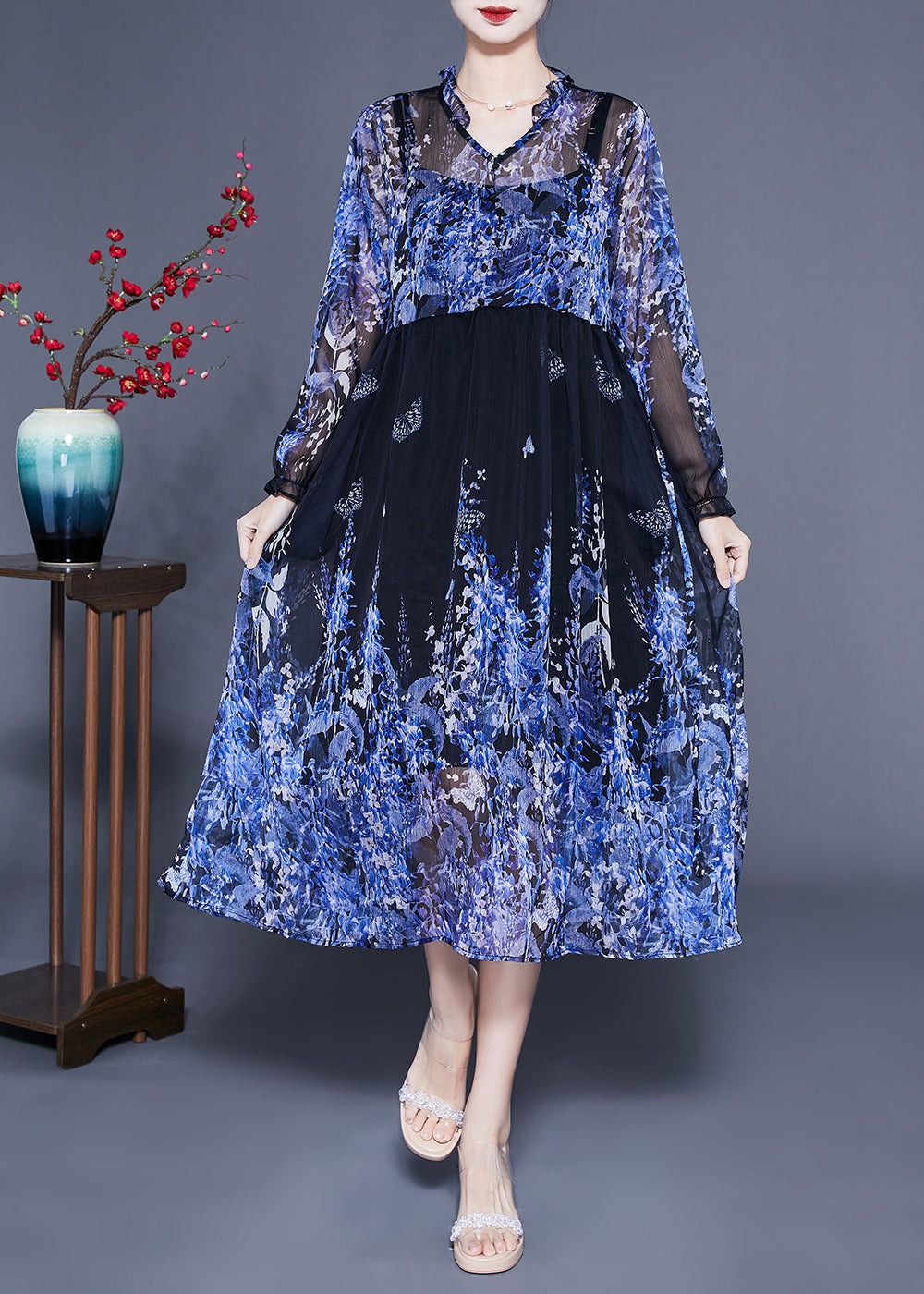 Classic Vintage Dress with a Flattering Fit