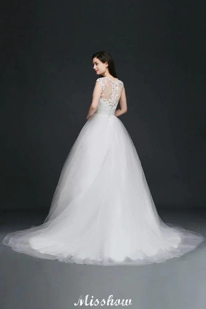Ball Gown V-Neck Tulle Elegant Wedding Dresses with Buttons (ZD13931)