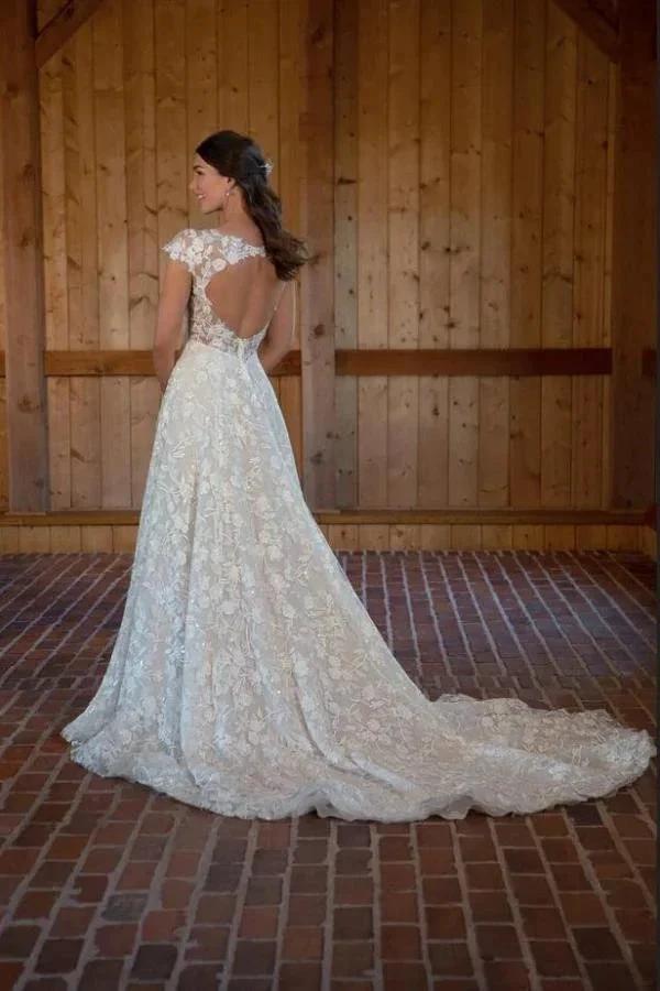 Beautiful Long A-line V-neck Sleeveless Wedding Dresses with Lace (ZD15639)