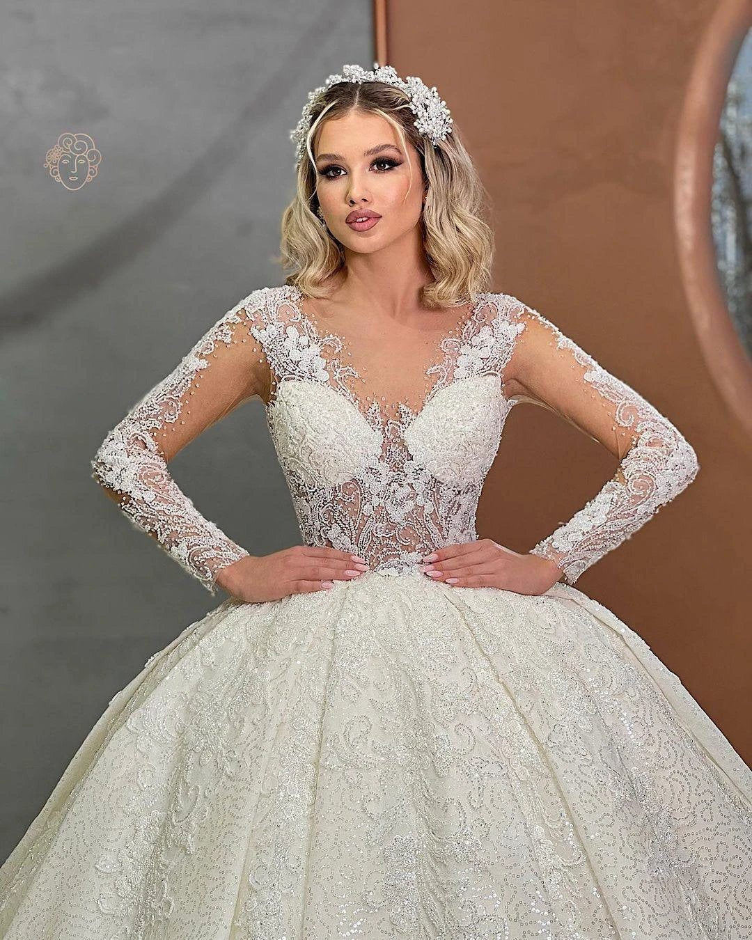 Beautiful Long Ivory Ball Gown Lace V-neck Wedding Dress (ZD14932)