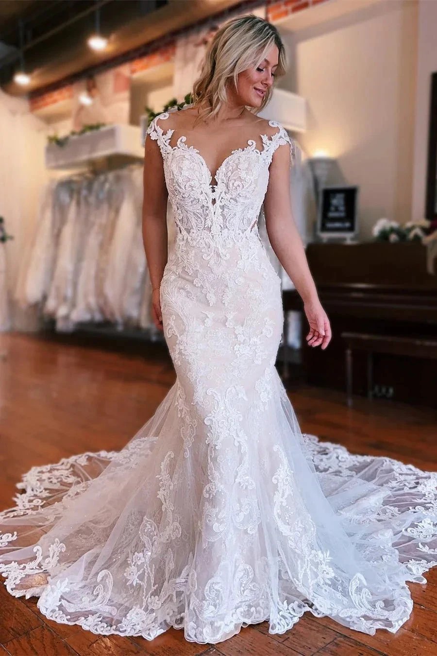 Beautiful Long Mermaid Lace Sleeveless Wedding Dress With Detachable Train (ZD15693)