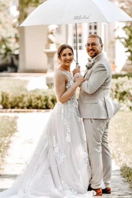 Beautiful Long White A-line V-neck Sleeveless Wedding Dress with Lace (ZD16673)