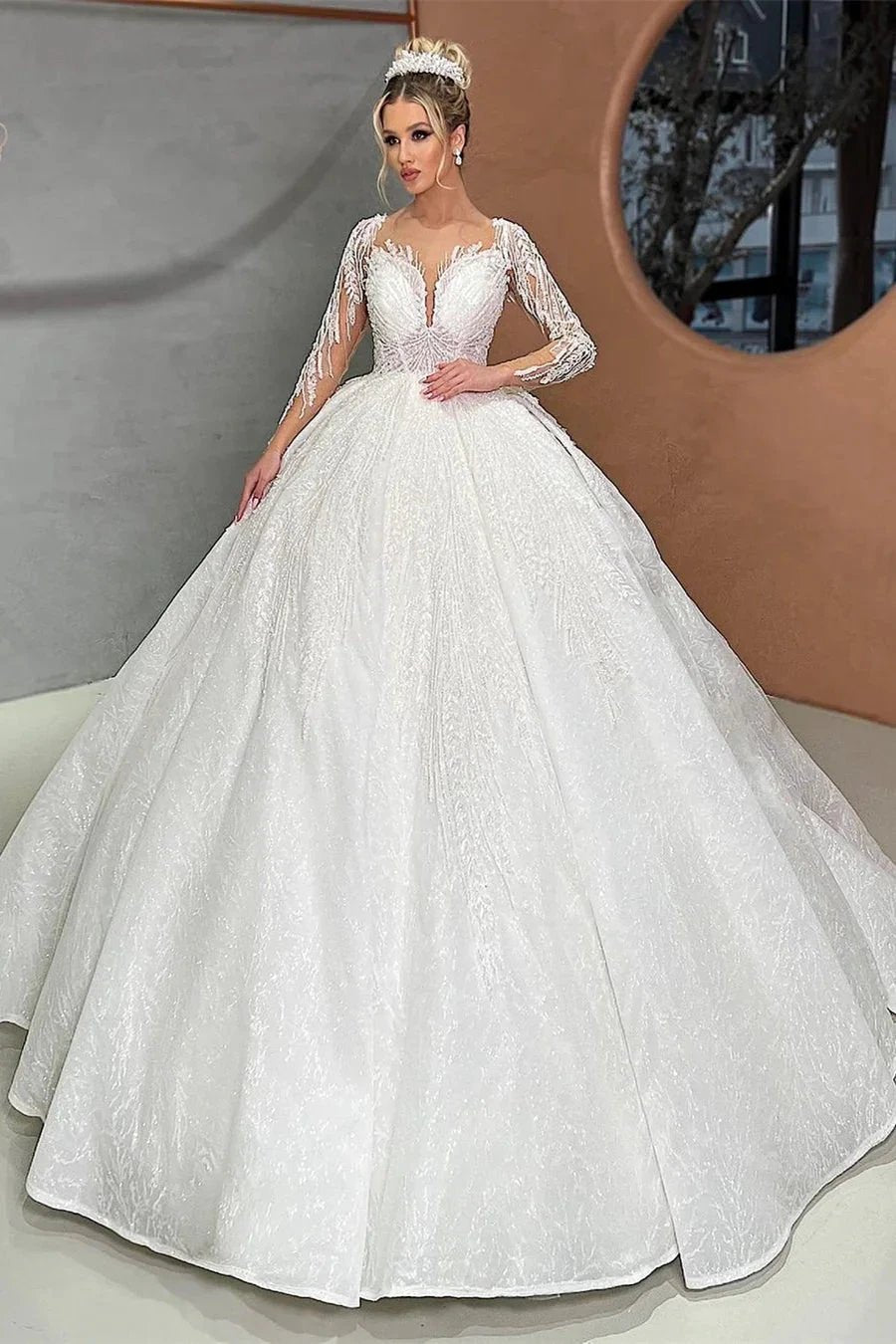 Beautiful Long White Sweetheart Ball Gown Wedding Dress With Applique (ZD14933)