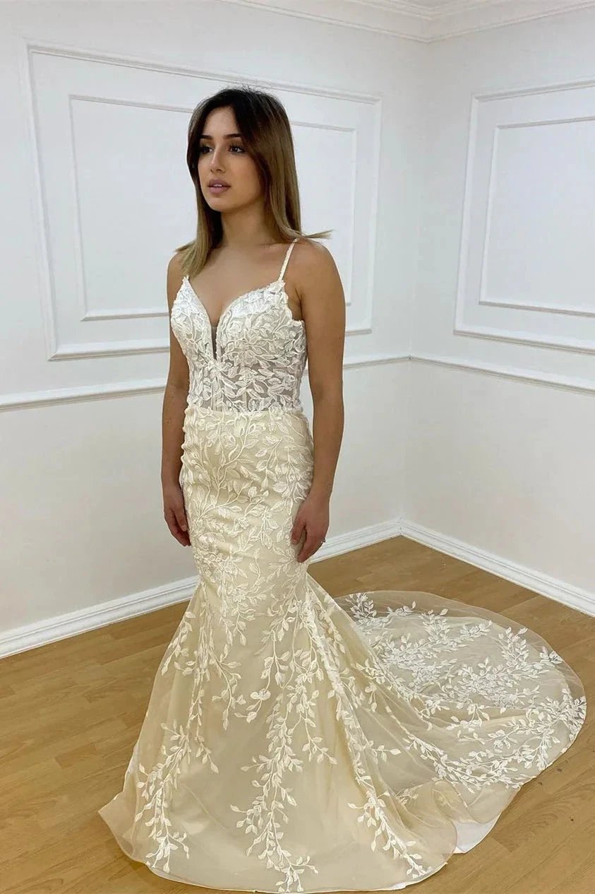 Beautiful V-neck Spaghetti Straps Sleeveless Mermaid Wedding Dress With Lace (ZD14641)