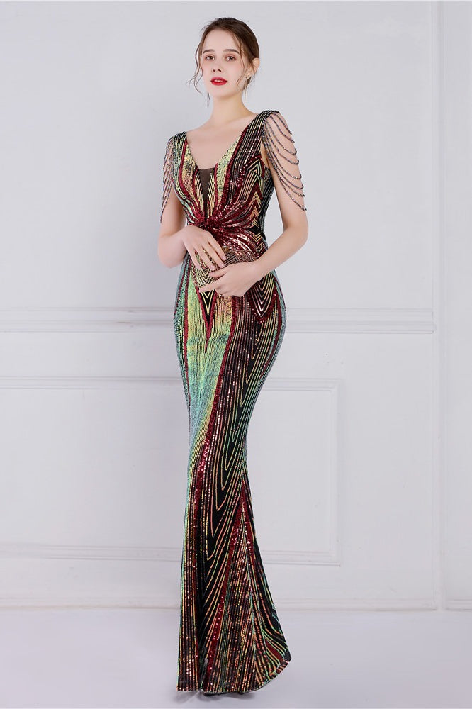 Relaxed Dress Inspired by Contemporary Streetwear Fashion