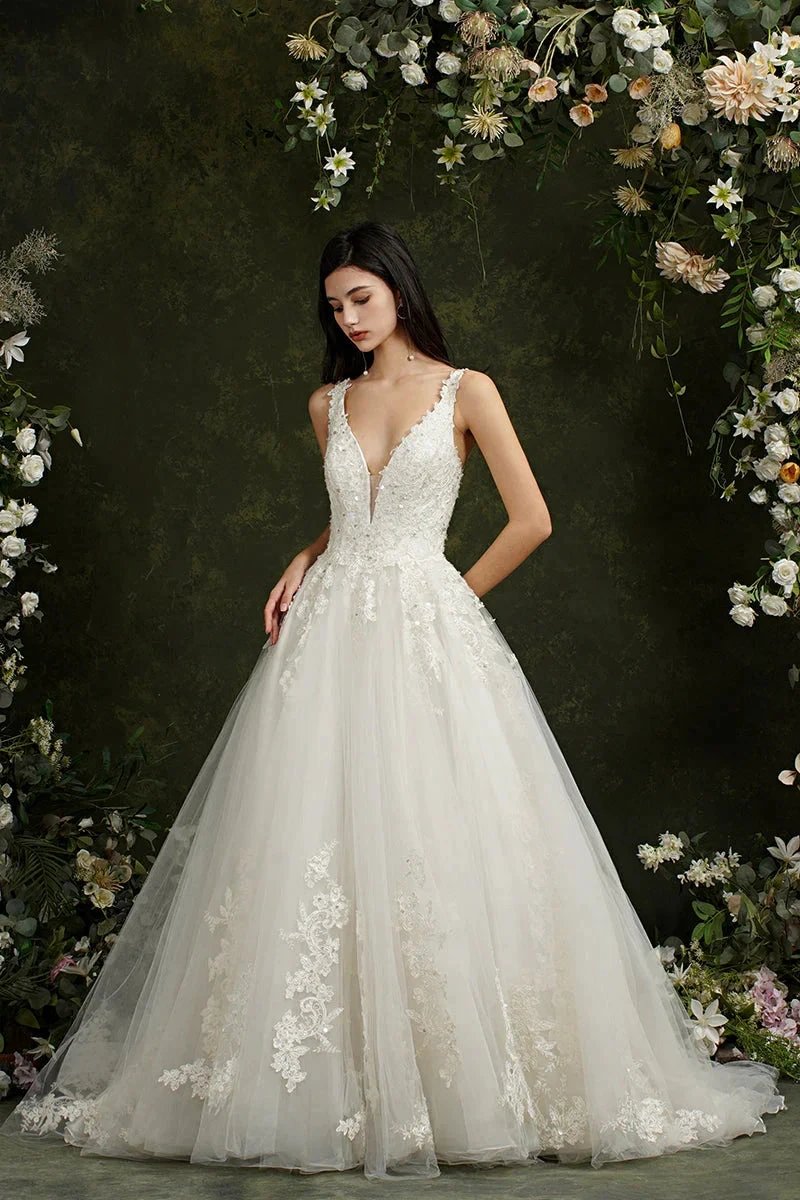 Biztunnel Long A-line V-neck Tulle Lace Backless Wedding Dresses (ZD16716)