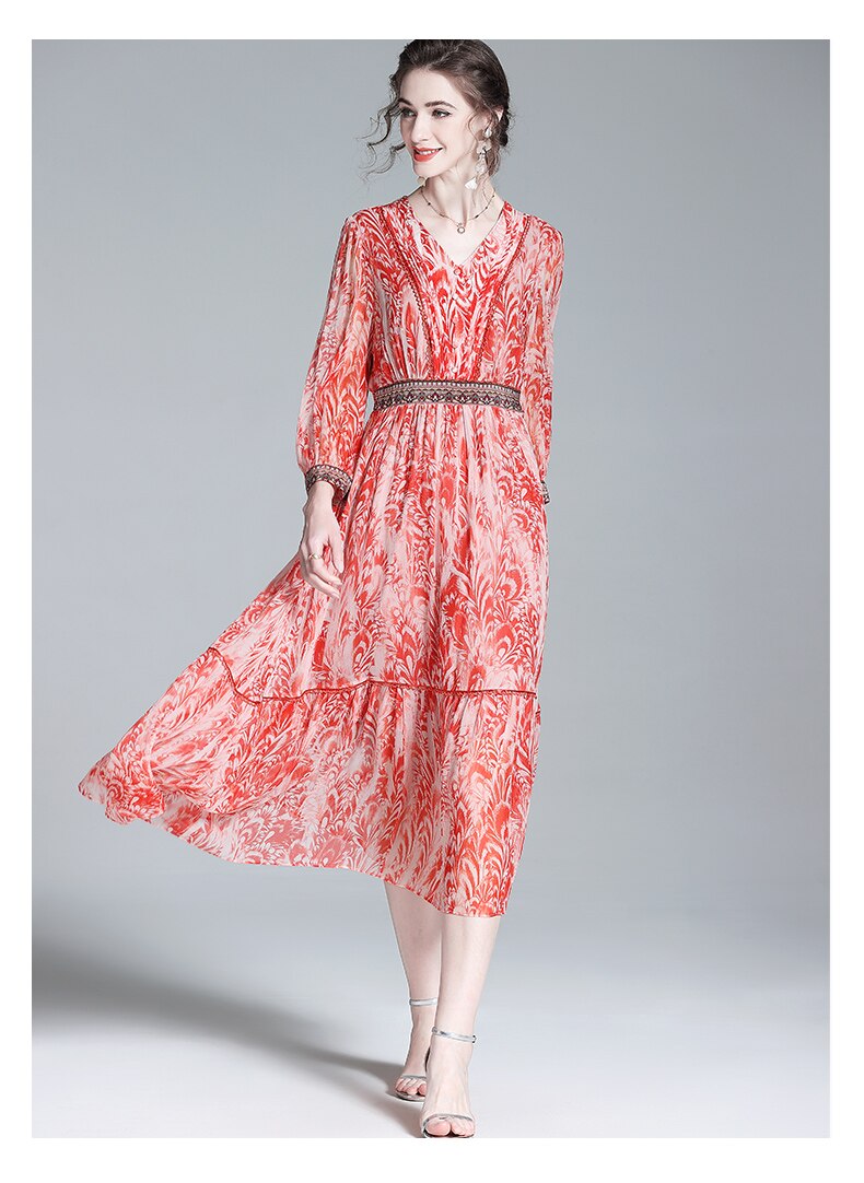 Beautifully Crafted Dress in a Classic Style