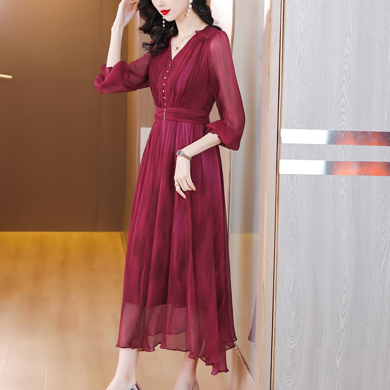 Sophisticated Dress with a Clean Classic Look