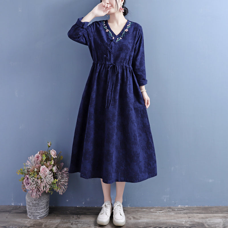 Gracefully Styled Dress for Any Occasion