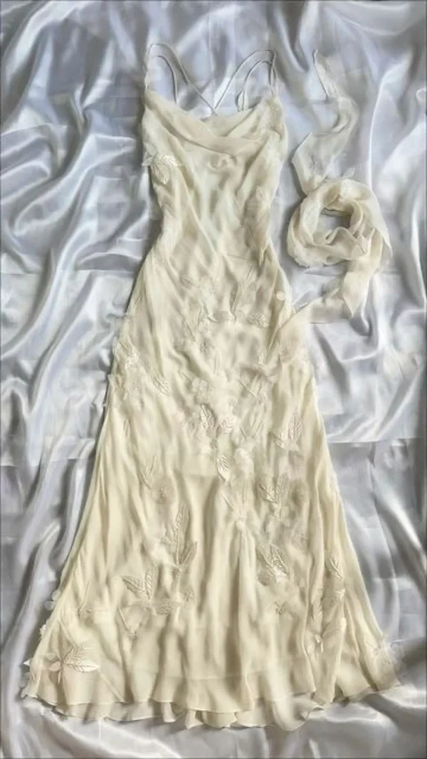Beautiful Chiffon Appliques Long Prom Dress Elegant Evening Dress - VelvetHem