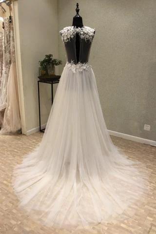 V-Neck Open Back Tulle Ivory Beach  Wedding Dress (ZD15478)