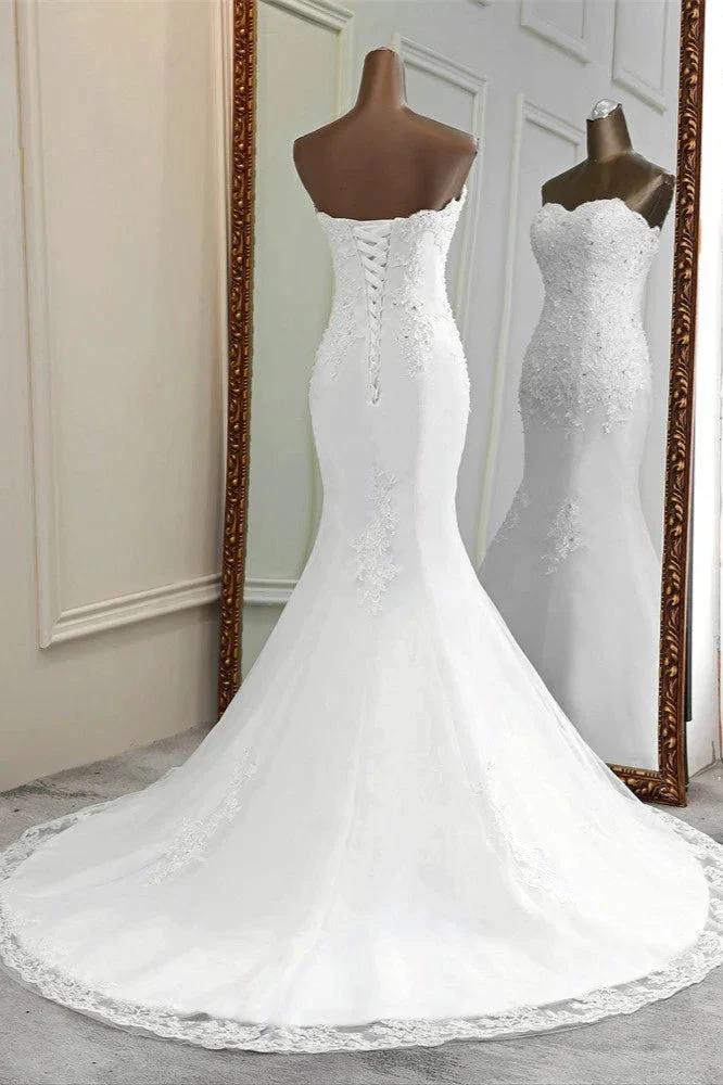 Chic Long Mermaid Strapless Lace Appliques Wedding Dress (ZD15157)