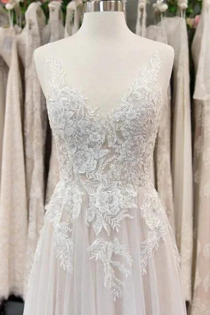 Chic V-neck Appliques Tulle A-line Wedding Dress (ZD13923)