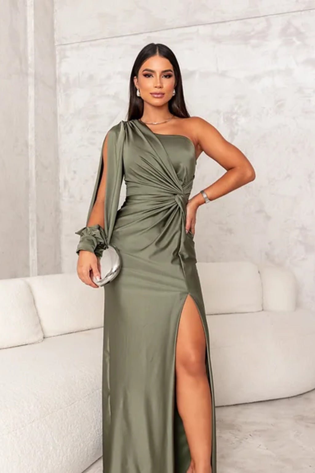 Violeta Elegant Maxi Dress Made of Flowing Fabric for Women
