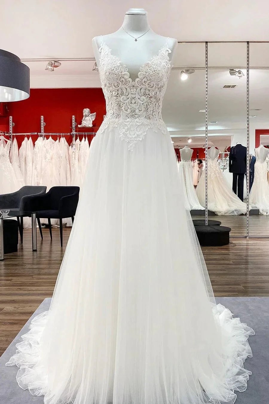 Classy Long A-line Tulle V Neck Sleeveless Lace Wedding Dress (ZD15247)