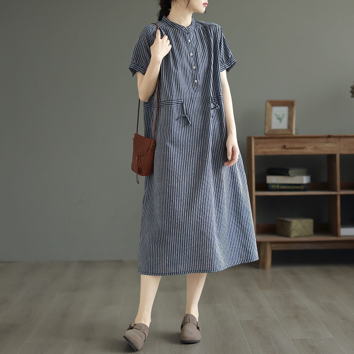 Beautifully Finished Dress in a Timeless Design