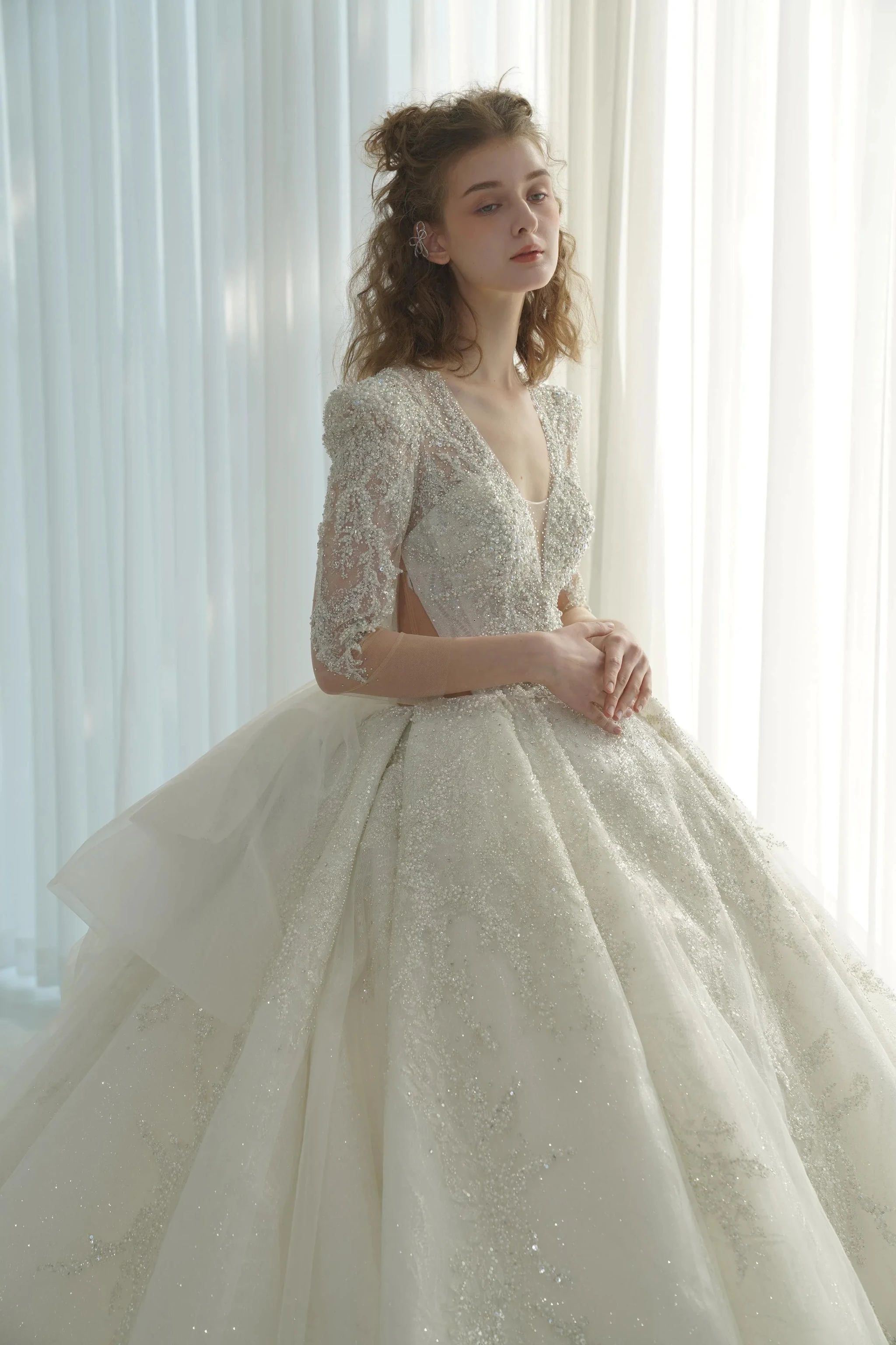 Dazzling Ball Gown Deep V-Neck Tulle Wedding Dress with Beaded Embroidery & Illusion Cut-Out Back Q-6022 (ZD16918)