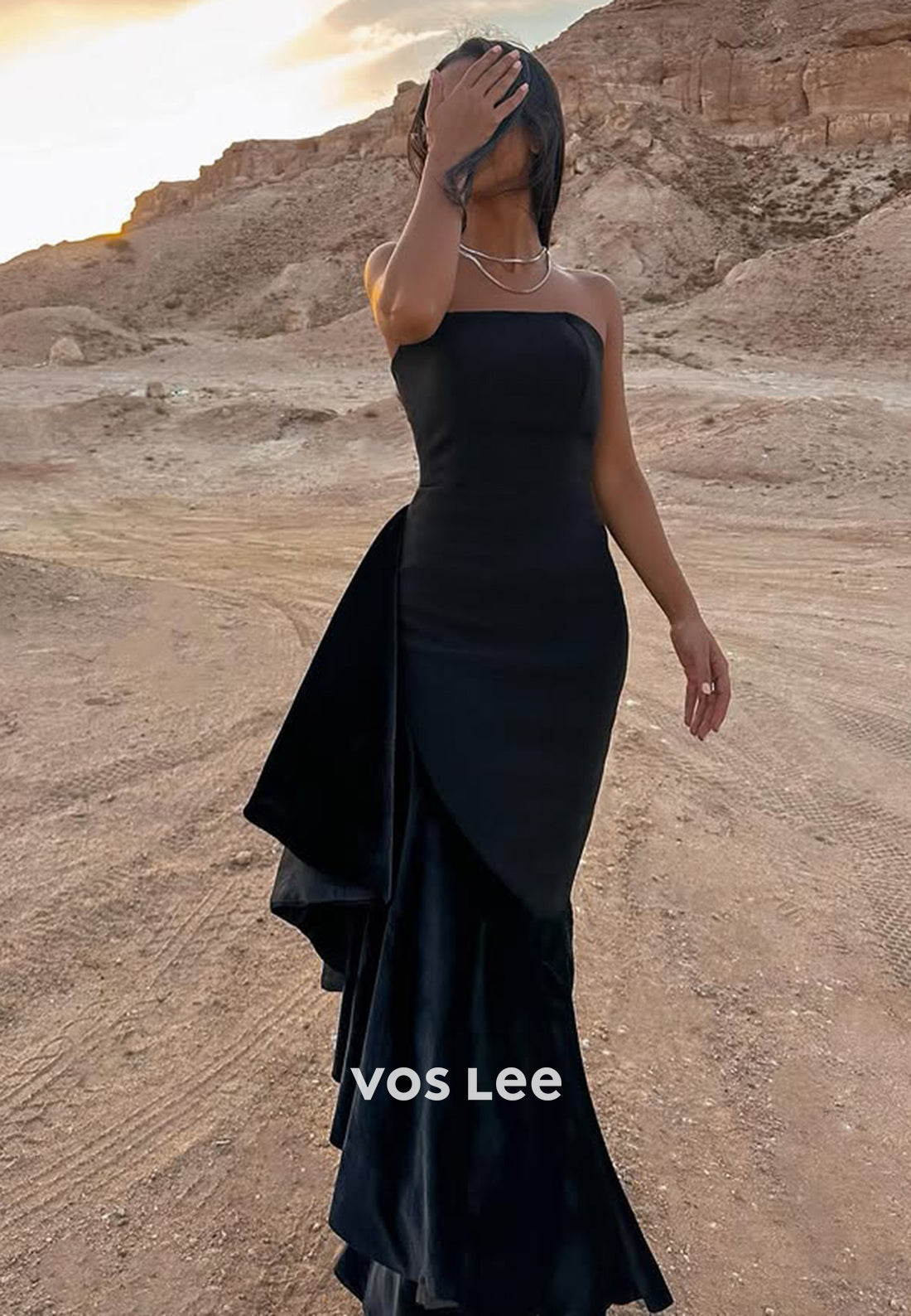 Elegant Black Fitted Ruffles Sheath Strapless Evening Dress Formal Party Gown - View 2 | VelvetHem