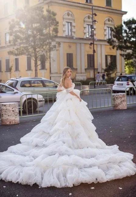 Designer Long A-line Off-the-shoulder Wedding Dresses With Lace (ZD14925)