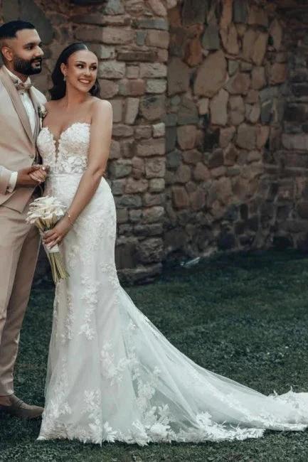 Designer Long Ivory Mermaid Strapless Lace Wedding Dress with Train (ZD16627)
