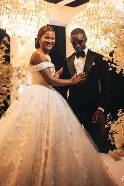 Designer Princess Off-the-shoulder A-line Wedding Dresses With Lace (ZD14616)