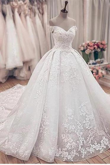 Designer wedding dresses princess | Wedding dresses in lace (ZD16474)